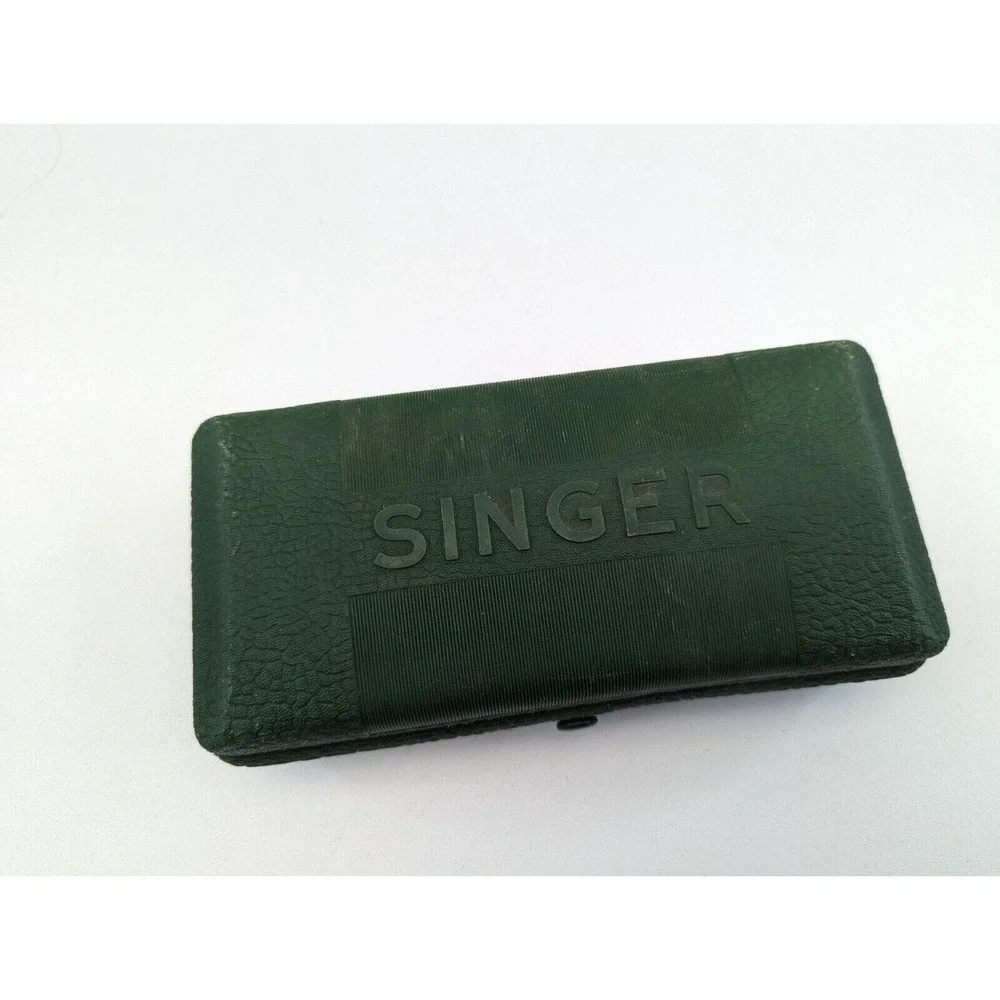 Buttonholer Singer Vintage 1951 Kit #160506 w/ Case‎ 5 Cams